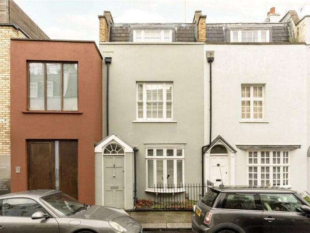 House for sale in Cat Hill, England