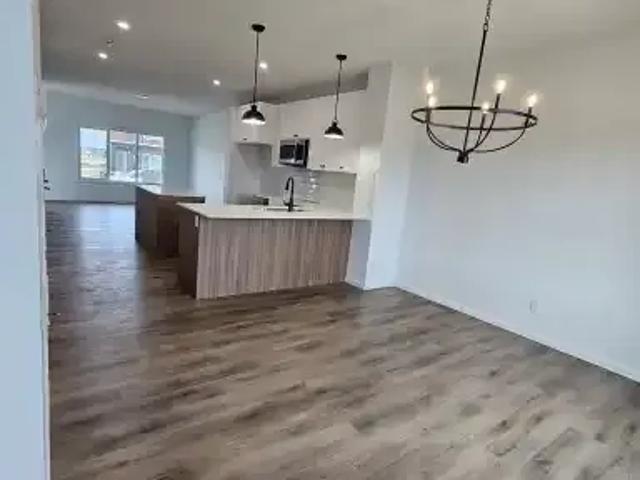 House for rent in Wedgewood, Alberta