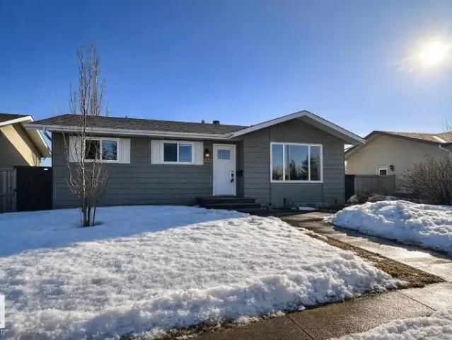 House for rent in Wedgewood, Alberta