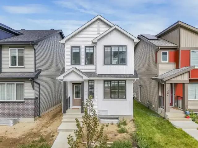 House for rent in Wedgewood, Alberta