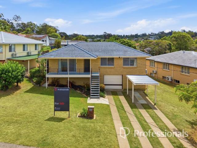 House for sale in Ferny Hills, Greater Brisbane