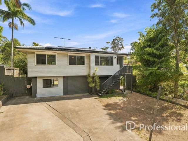 House for sale in Ferny Hills, Greater Brisbane