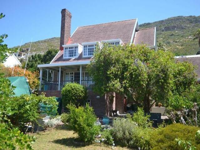 House for sale in Fish Hoek, Western Cape
