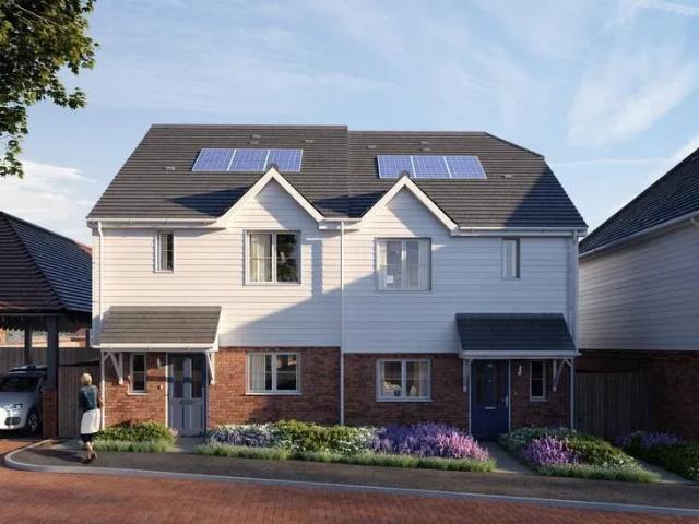 House for sale in Sandown Park, Kent