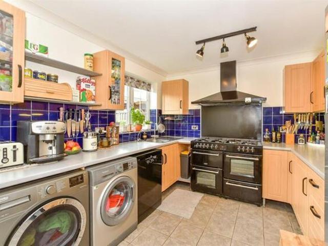 House for sale in Folkestone, Broadmead