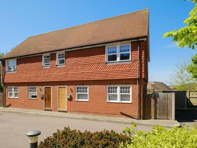House for sale in Folkestone, Golden Valley