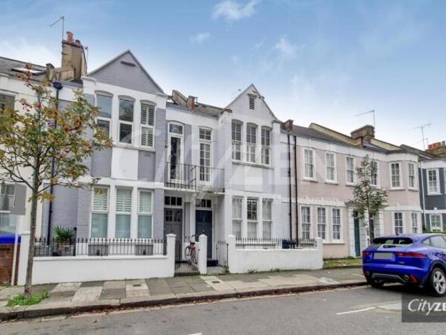 House for rent in West Kensington, Greater London