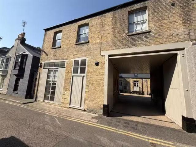 House for rent in Kent
