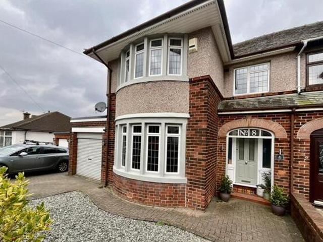 House for rent in Milnshaw, Backburn
