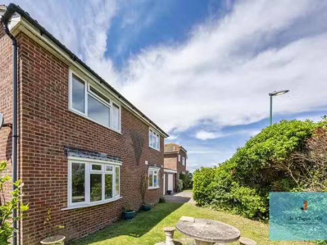 House for rent in Fishersgate, West Sussex