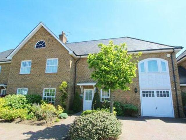 House for sale in Radlett, Hertsmere