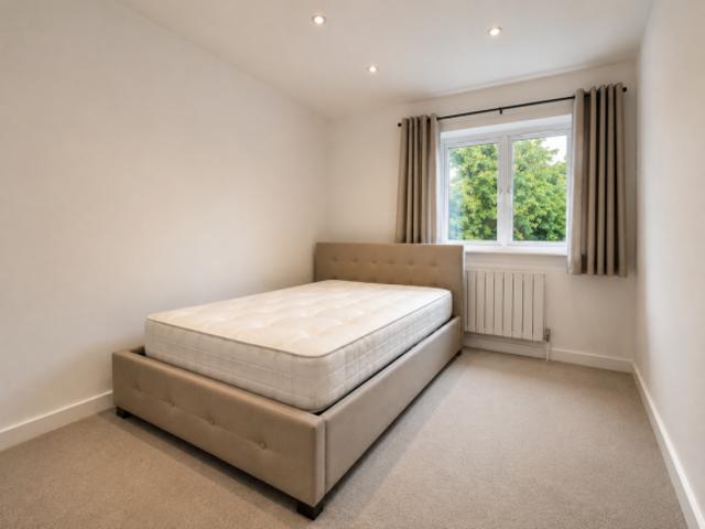 House for rent in Cat Hill, England