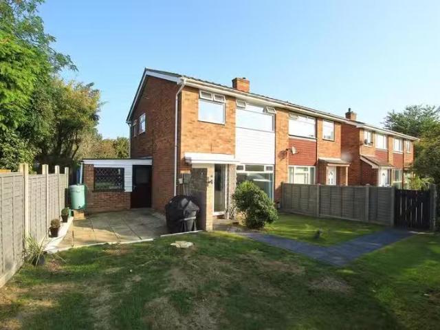 House for rent in Westone, Northampton