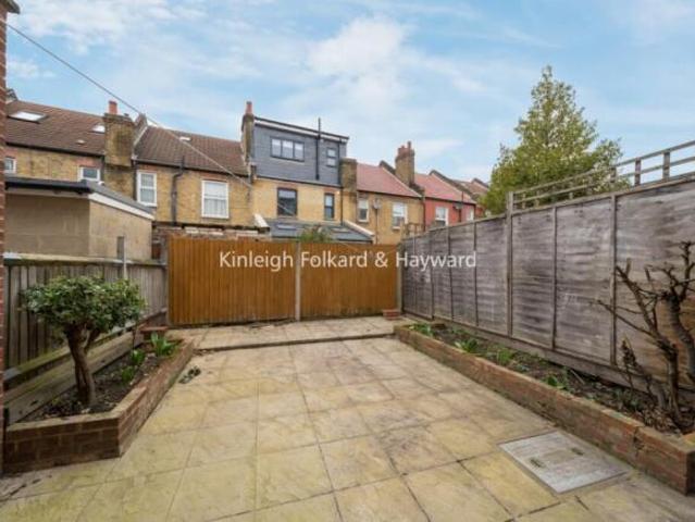 House for rent in Cat Hill