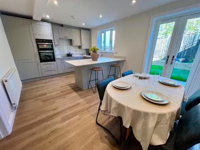 House for rent in Chipping Hill