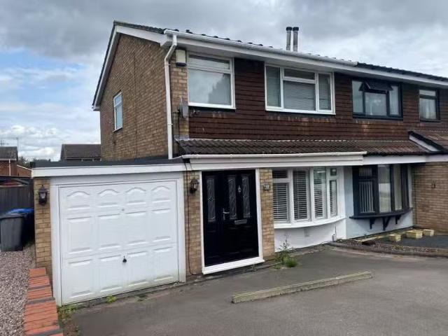 House for rent in Kettlebrook, Staffordshire