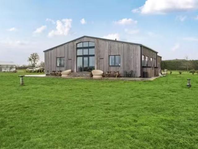 House for rent in School House, Gloucestershire