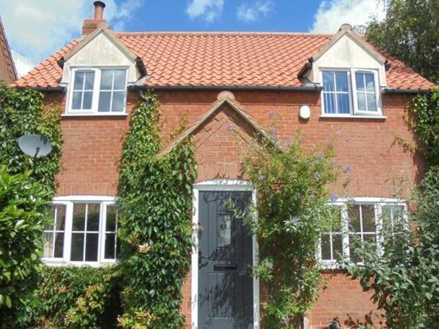 House for rent in Lyons, Greater London