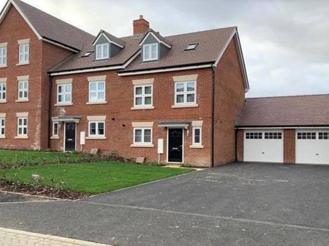House for rent in West Sussex
