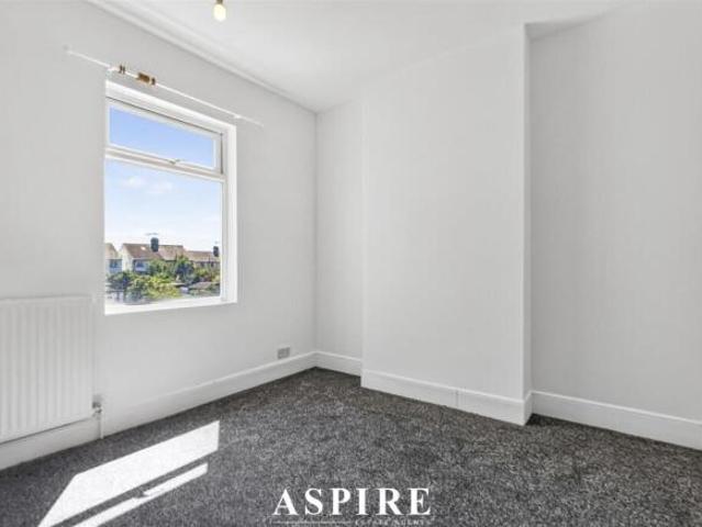 House for rent in Alton Barnes, Essex