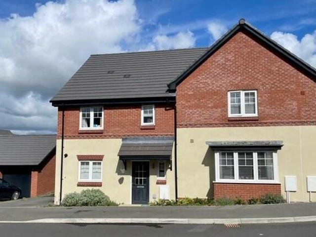 House for rent in Lyons, Greater London