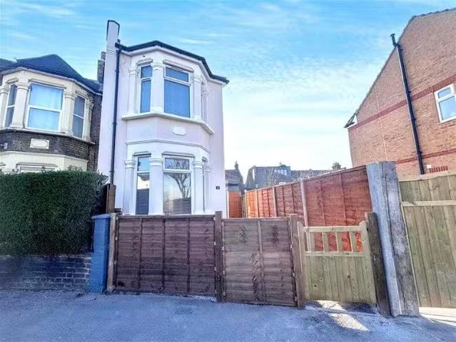 House for rent in Snaresbrook, Greater London