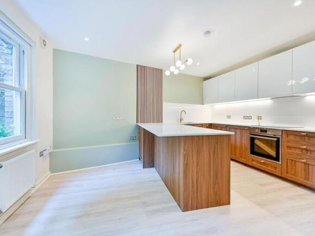 House for rent in Acton, Greater London