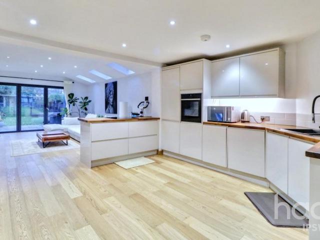 House for rent in Rushmere, Key Street
