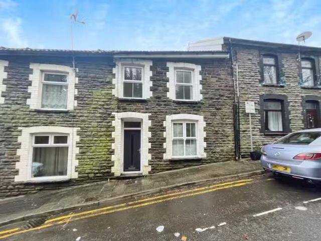 House for rent in Cymmer, Wales