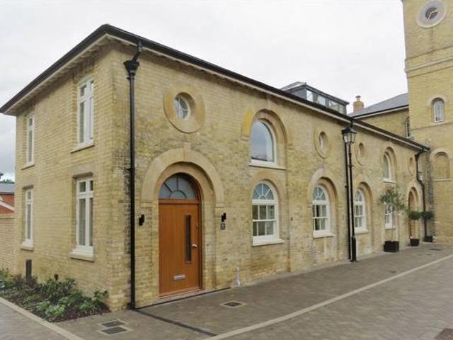 House for rent in Lyons, Greater London