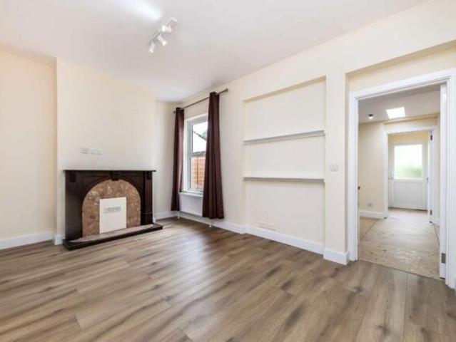House for rent in Tooting Graveney, Greater London