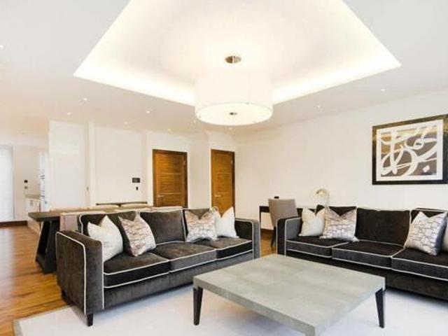 House for sale in Brentford, Greater London