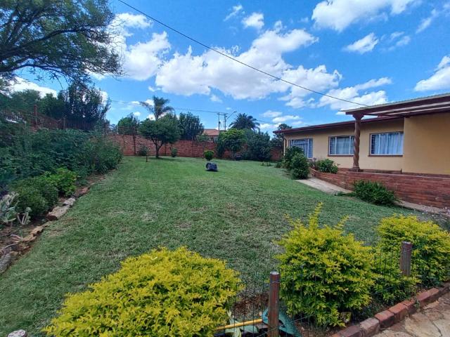 House for rent in Waterkloof, Gauteng