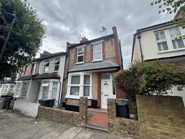 House for rent in Scotch Estate, Greater London