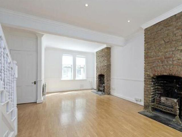 House for rent in Lyons, Greater London