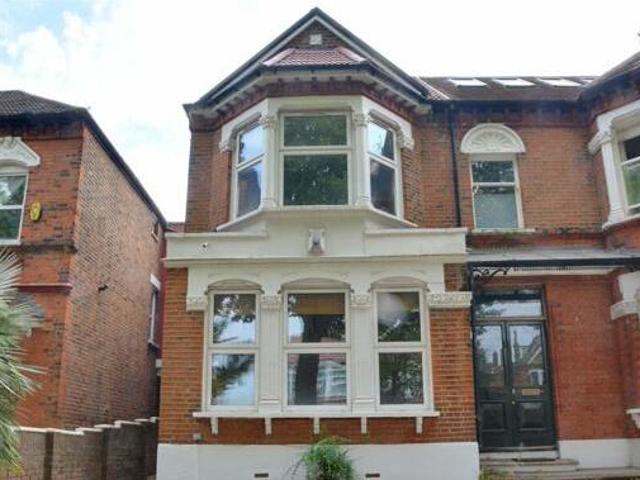 House for rent in Lyons, Greater London