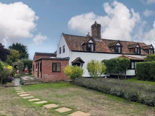 House for rent in Lyons, Greater London