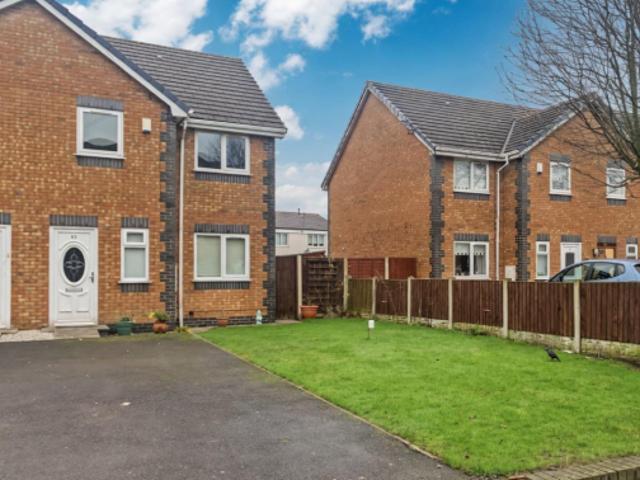 House for rent in Calderstones