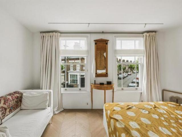 House for rent in Cat Hill