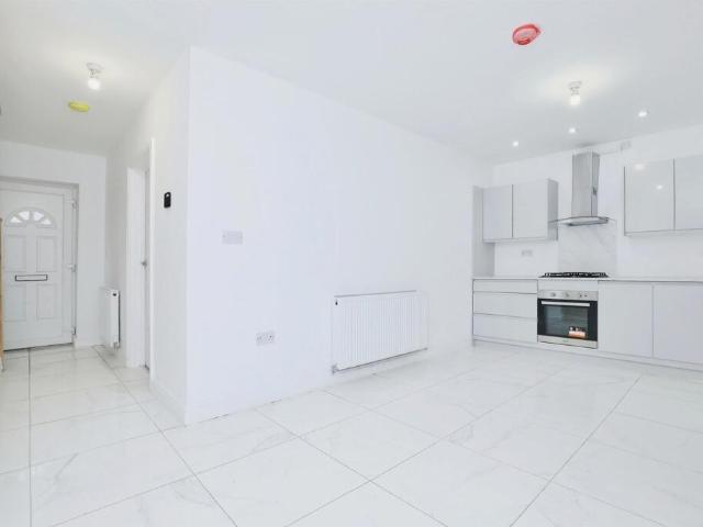 House for rent in Aston cum Aughton, Swallownest