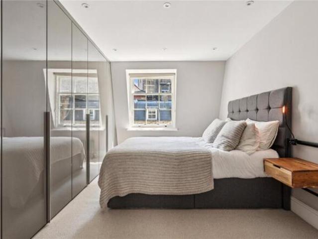 House for rent in Cat Hill