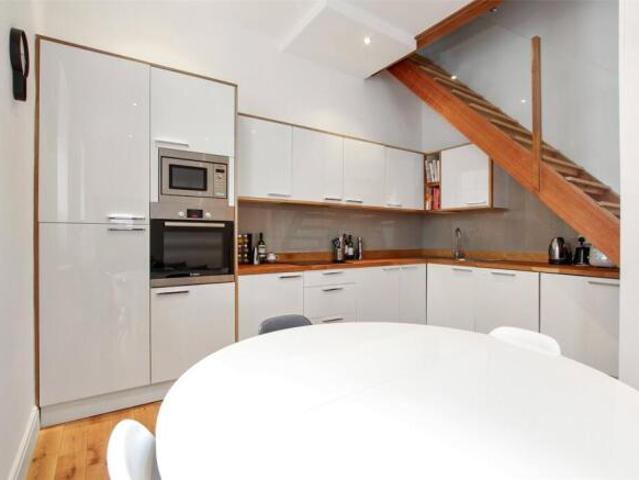 House for rent in Cat Hill