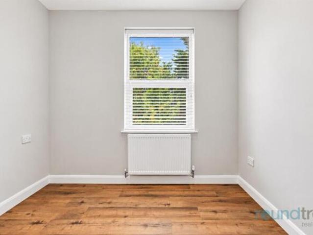 House for rent in London Borough of Barnet, Greater London