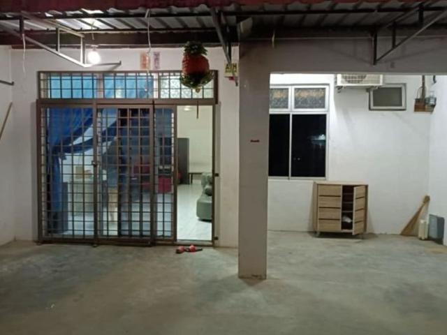 House for rent in Ulu Tiram, Johor
