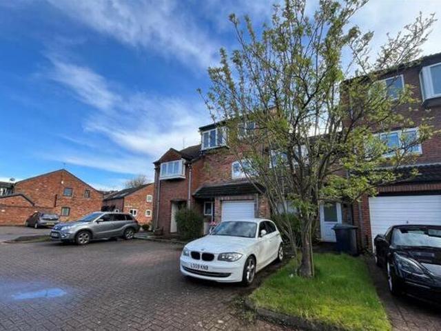 House for rent in Fulshaw Park, Wilmslow