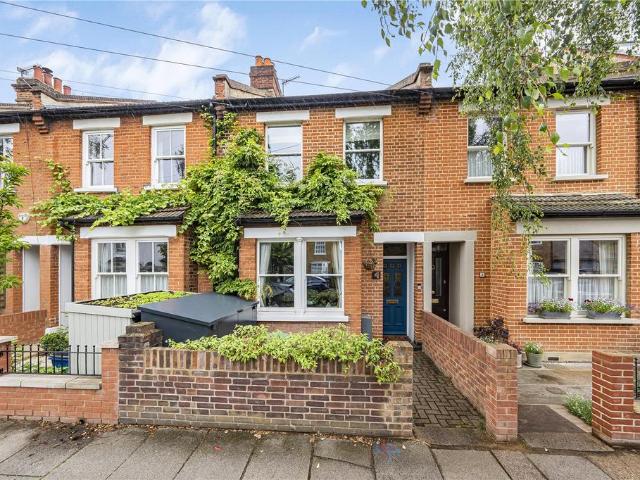 House for sale in Hampton Hill, Greater London
