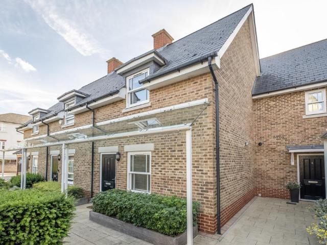 House for sale in Roehampton, Greater London