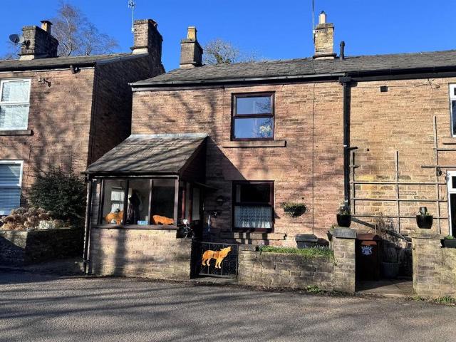 House for sale in Buxworth, Charlesworth