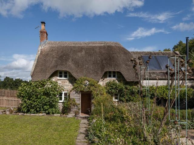 House for sale in Sutton Mandeville
