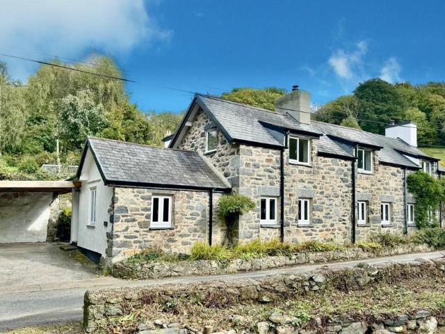 House for sale in Trofarth, Wales